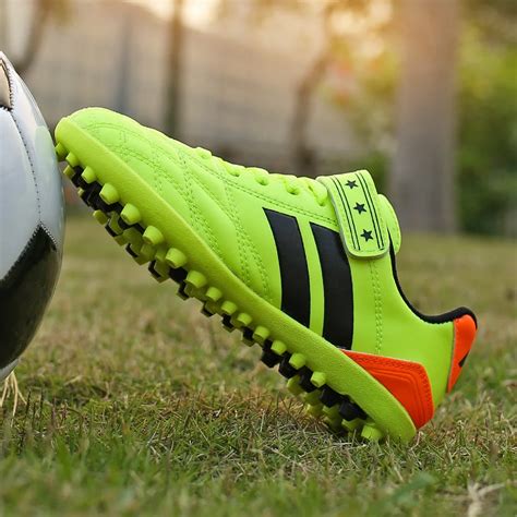 best cleats for artificial grass